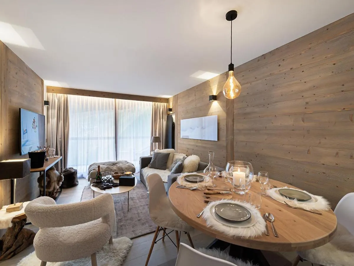 شقة Appartement De Standing Avec Balcon, Aux Pieds Des Pistes A Courchevel Village - Fr-1-562-51 فرنسا