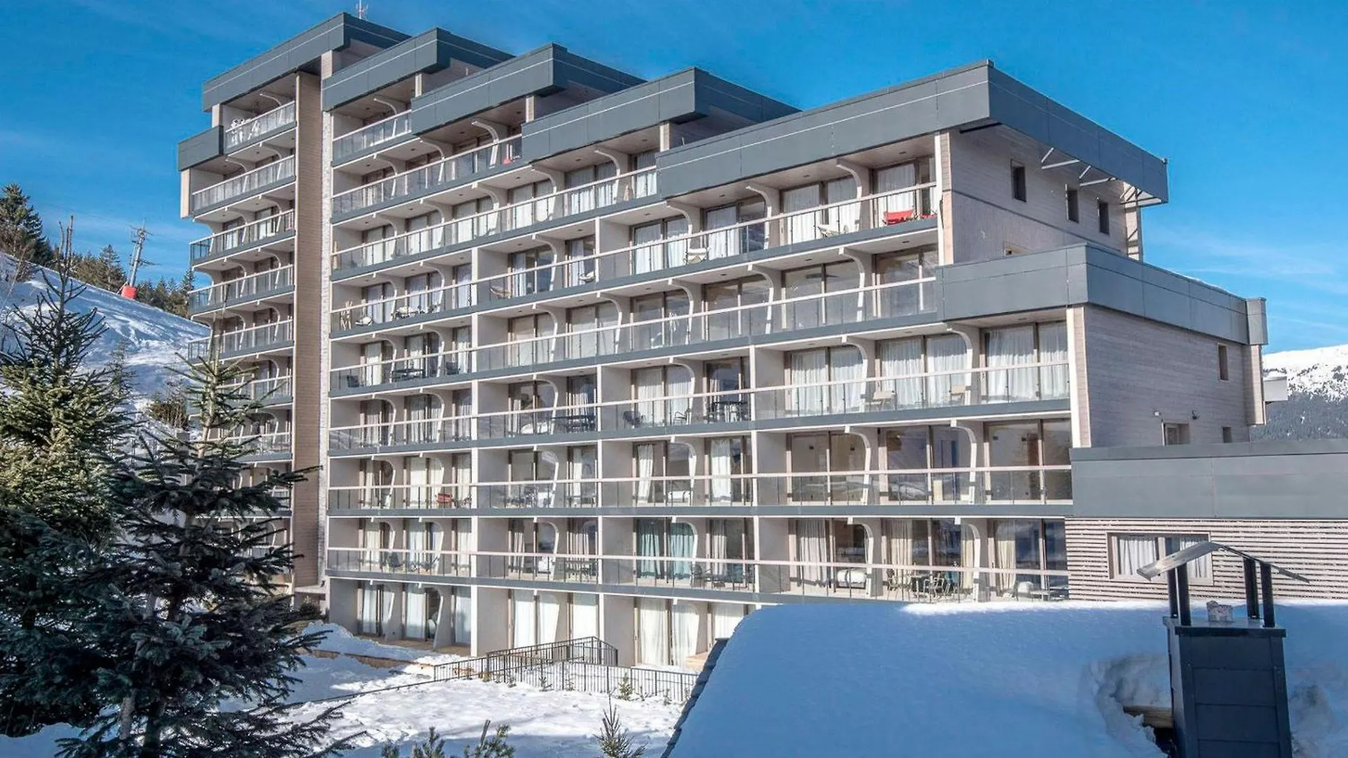 شقة Appartement De Standing Avec Balcon, Aux Pieds Des Pistes A Courchevel Village - Fr-1-562-51